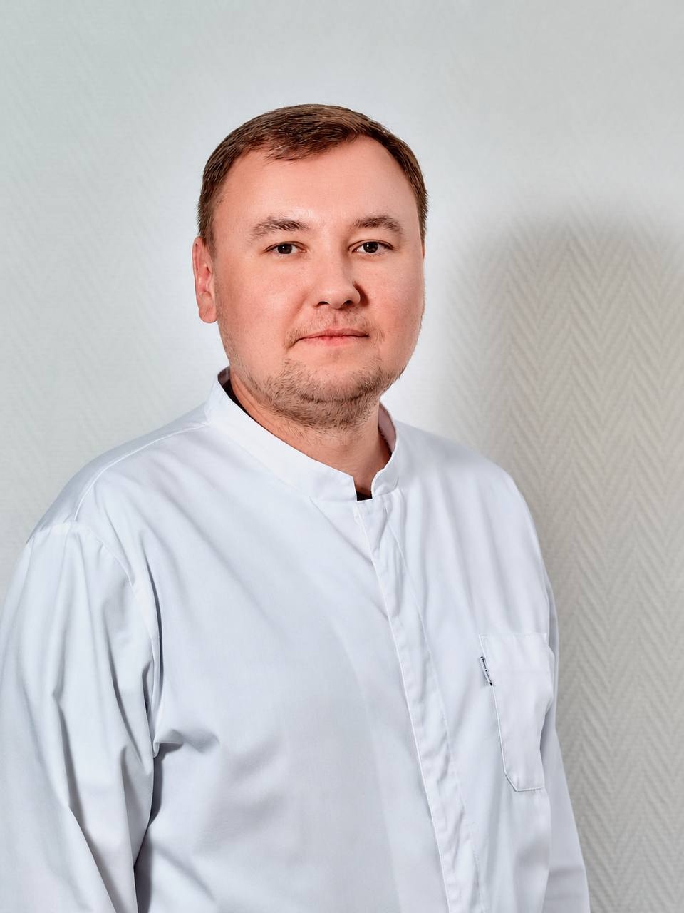Портрет: Игорь Брагин